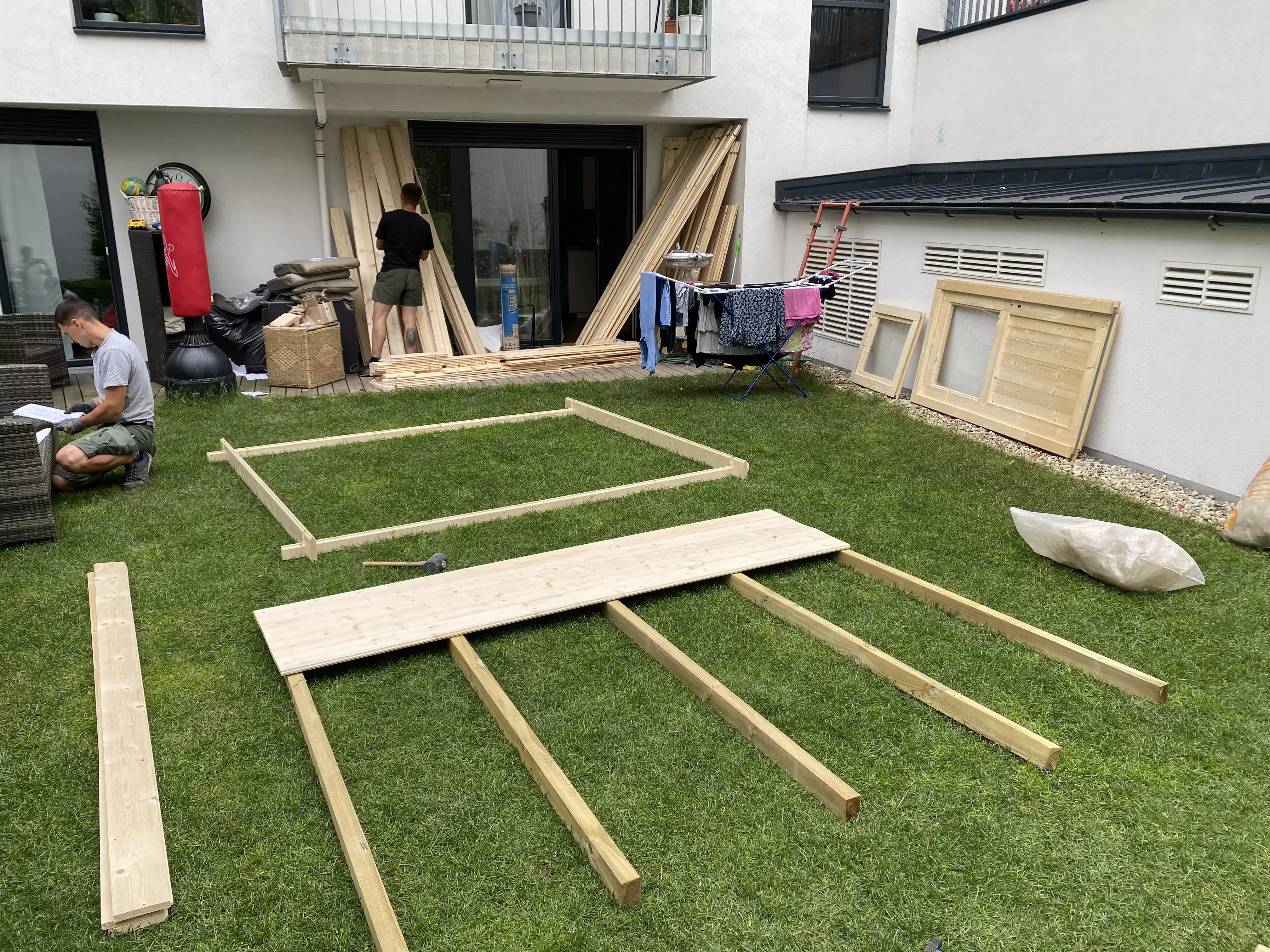 Gartenhaus aus Holz im 1030 Wien, Terrassengestaltung Gartentechnik - volskyi-garden.at