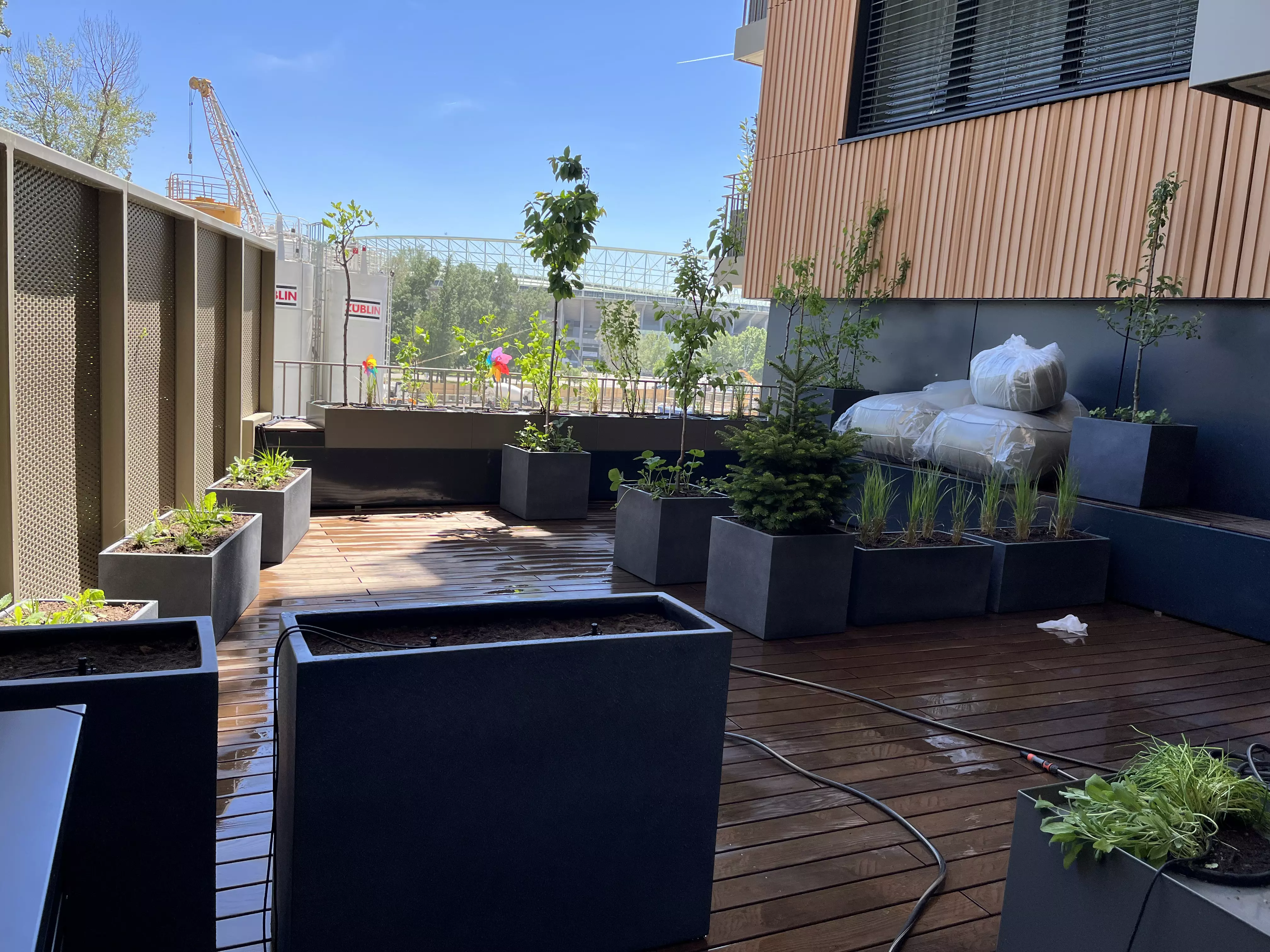 Terrasse, 23 Bezirk, Wien mit der Ausstattung aus hoeherem Qualitaet - volskyi-garden.at